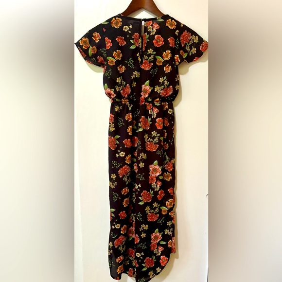 Trixxi Girl| Black Pantsuit Jumper with Floral Design Junior/Teen Size 10 - Picture 8 of 8